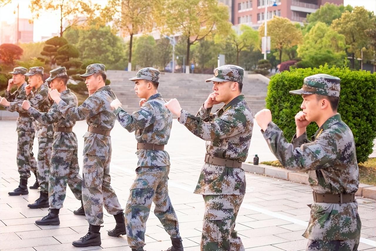 在部隊(duì)考研究生難嗎？探討軍人研究生教育的挑戰(zhàn)與機(jī)遇，軍人考研究生的挑戰(zhàn)與機(jī)遇，部隊(duì)研究生教育的探討之路