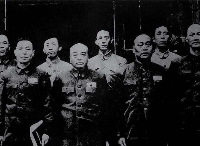 國(guó)慶閱兵總指揮，榮耀與責(zé)任的象征，國(guó)慶閱兵總指揮，榮耀與責(zé)任的象征標(biāo)志